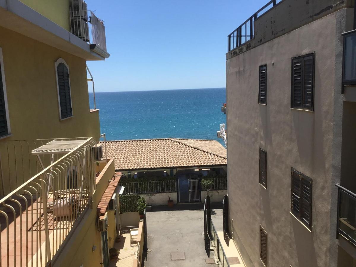 Ferienwohnung Taormina Stationhouse Exterior foto