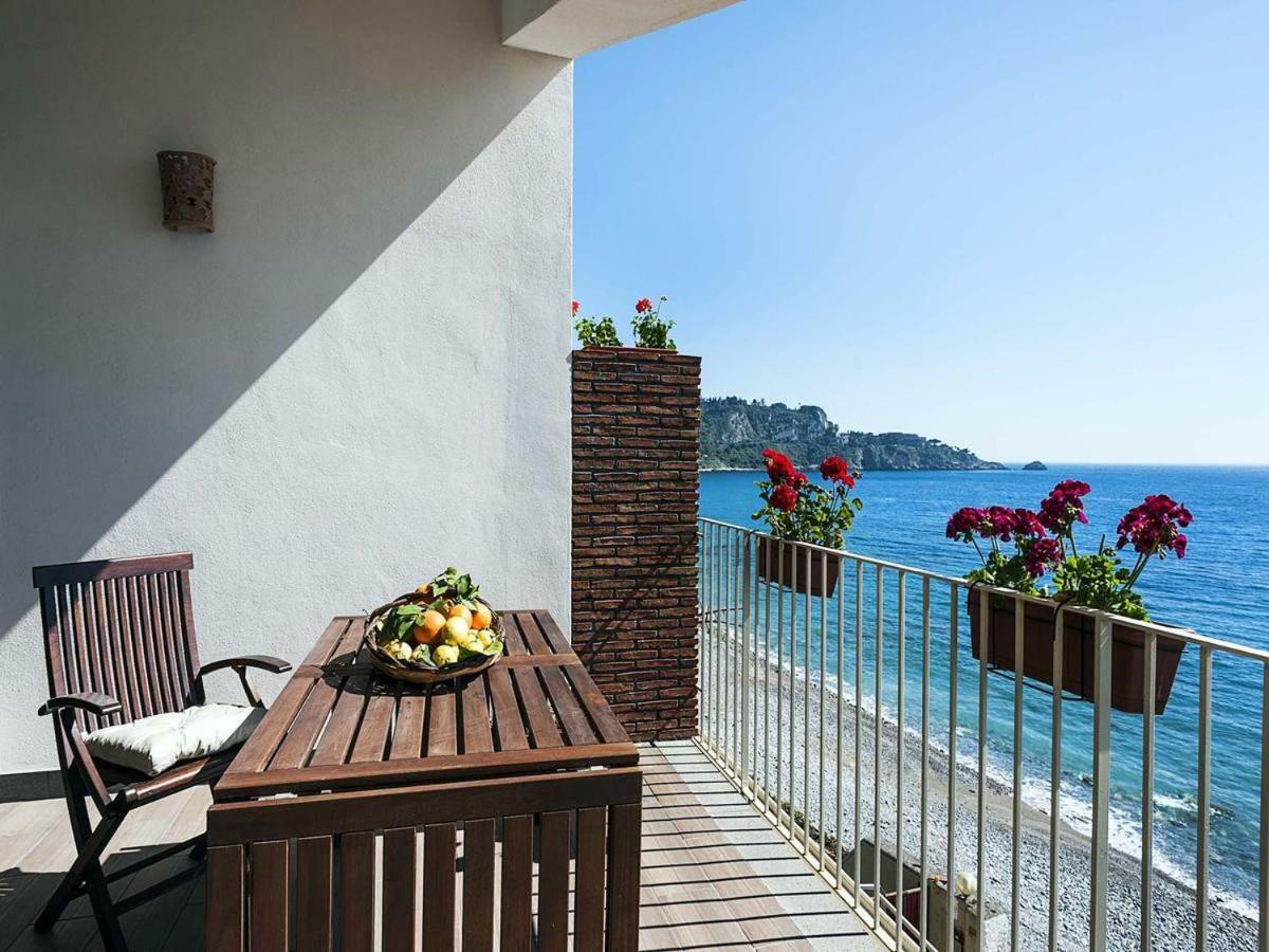 Ferienwohnung Taormina Stationhouse Exterior foto